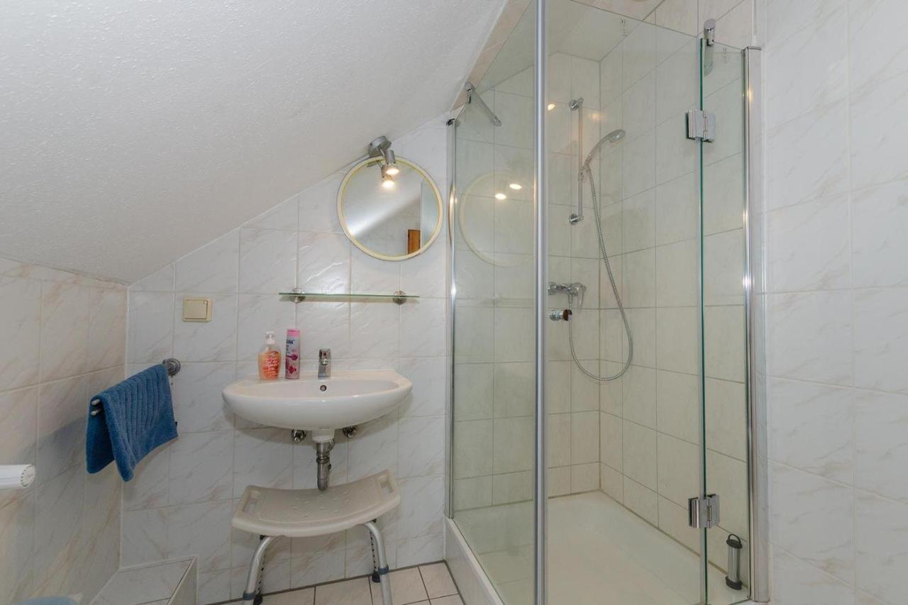 3-Raum-Fewo-Fuer-4-Personen-In-Schaprode-Auf-Ruegen-Zi5 Exterior foto